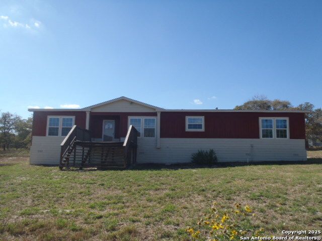 2189 Hickory Forrest Dr, Seguin, TX 78155