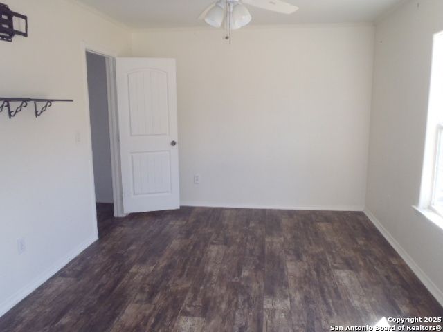 2189 Hickory Forrest Dr, Seguin, TX 78155