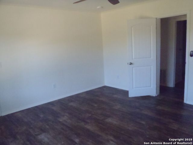 2189 Hickory Forrest Dr, Seguin, TX 78155