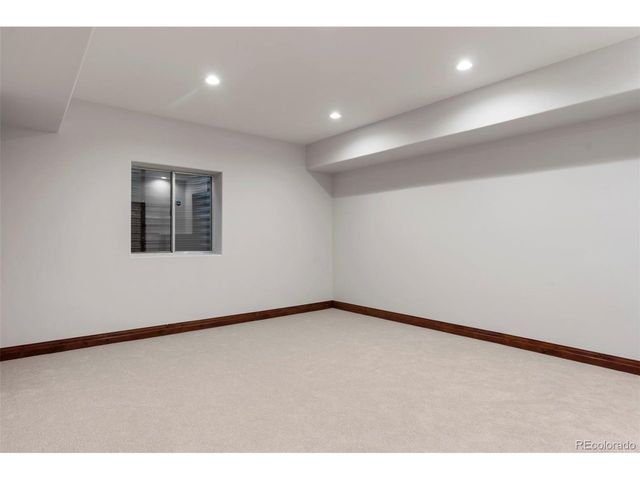 1026 S Cook St, Denver, CO 80209