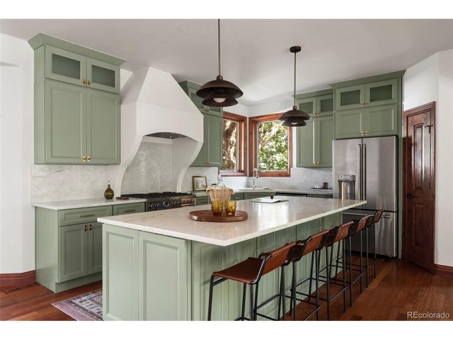 1026 S Cook St, Denver, CO 80209