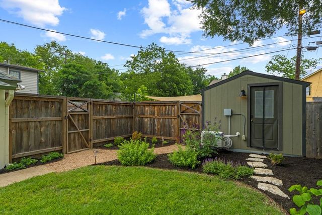 1908 W 37th ST, Austin, TX 78731