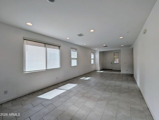9509 W SELLS Drive, Phoenix, AZ 85037
