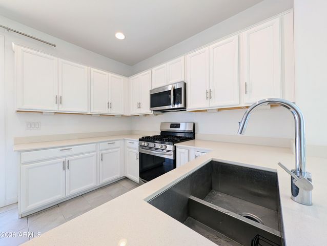 9509 W SELLS Drive, Phoenix, AZ 85037
