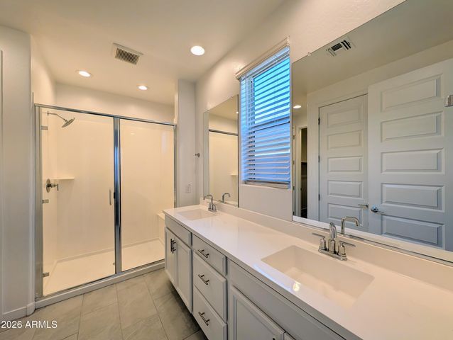 9509 W SELLS Drive, Phoenix, AZ 85037
