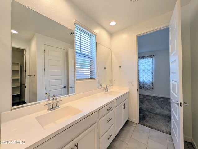9509 W SELLS Drive, Phoenix, AZ 85037