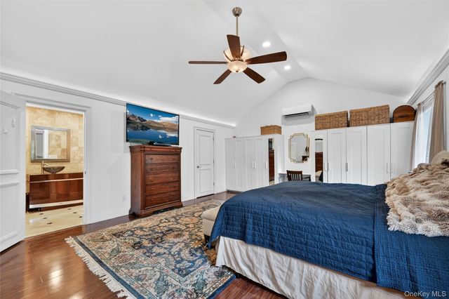 351 Jackson Avenue, New Windsor, NY 12553