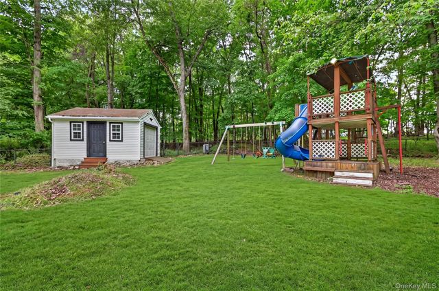 351 Jackson Avenue, New Windsor, NY 12553