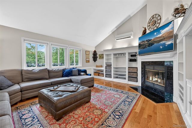 351 Jackson Avenue, New Windsor, NY 12553