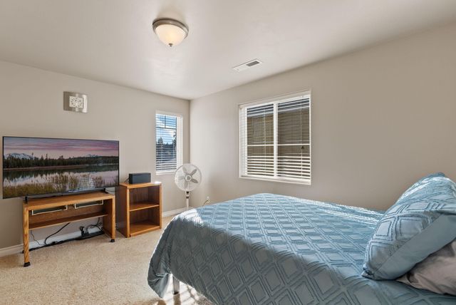 19556 Sager Loop, Bend, OR 97702