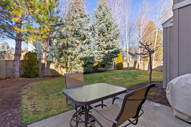 19556 Sager Loop, Bend, OR 97702