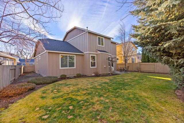 19556 Sager Loop, Bend, OR 97702