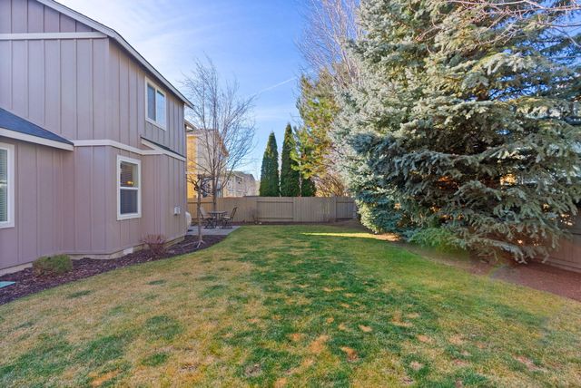 19556 Sager Loop, Bend, OR 97702