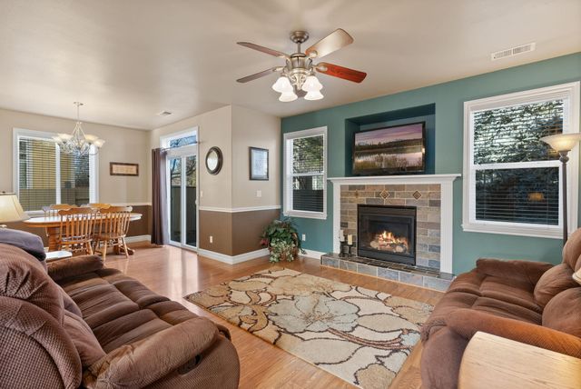 19556 Sager Loop, Bend, OR 97702