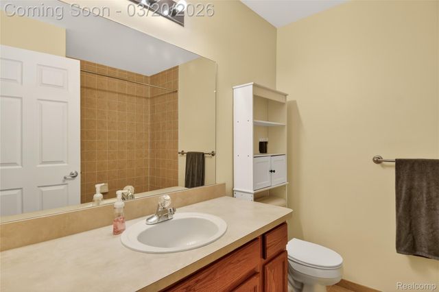 13343 Forest Ridge Boulevard, Sterling Heights, MI 48313