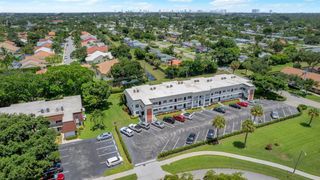 10000 Meridian Way N 15, Palm Beach Gardens, FL 33410