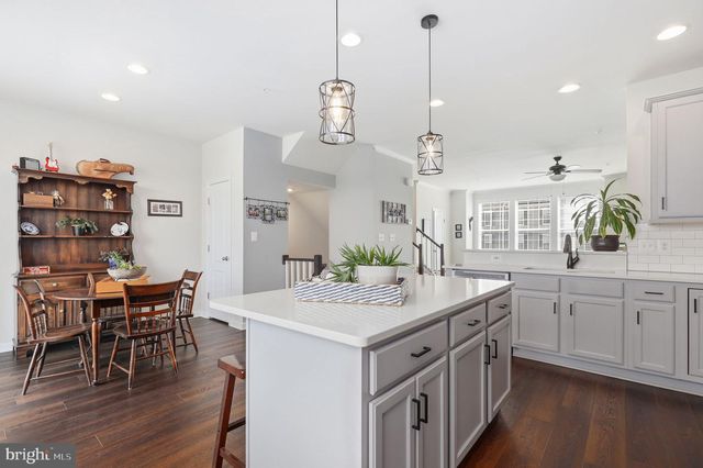 203 LONGLEY GREEN DR, Walkersville, MD 21793