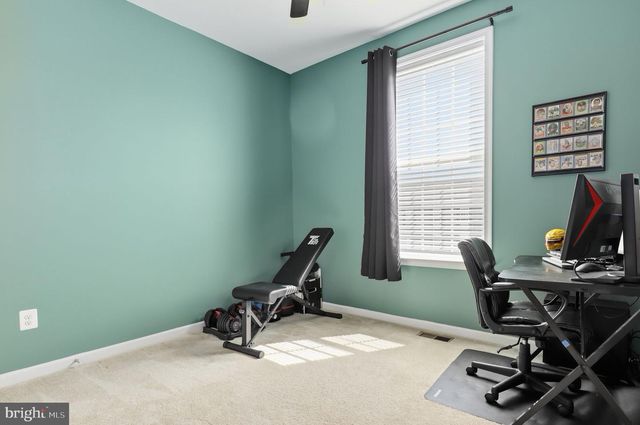 203 LONGLEY GREEN DR, Walkersville, MD 21793