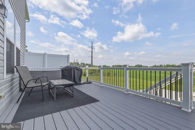 203 LONGLEY GREEN DR, Walkersville, MD 21793