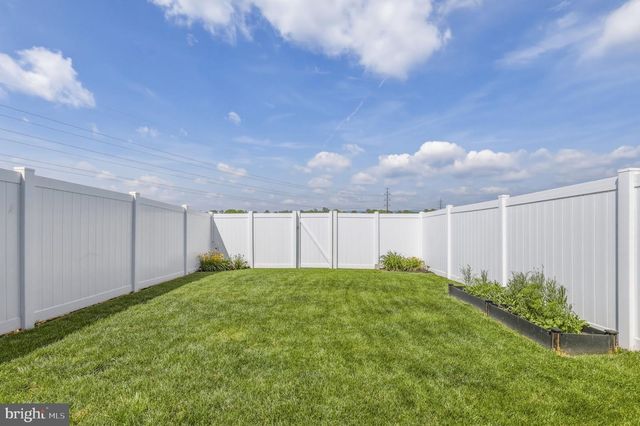 203 LONGLEY GREEN DR, Walkersville, MD 21793