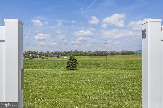 203 LONGLEY GREEN DR, Walkersville, MD 21793