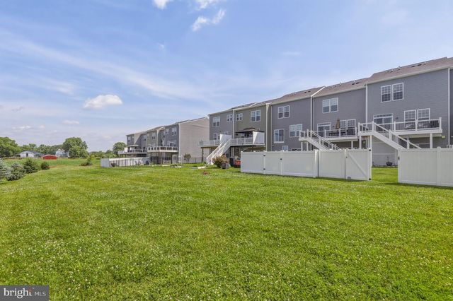 203 LONGLEY GREEN DR, Walkersville, MD 21793