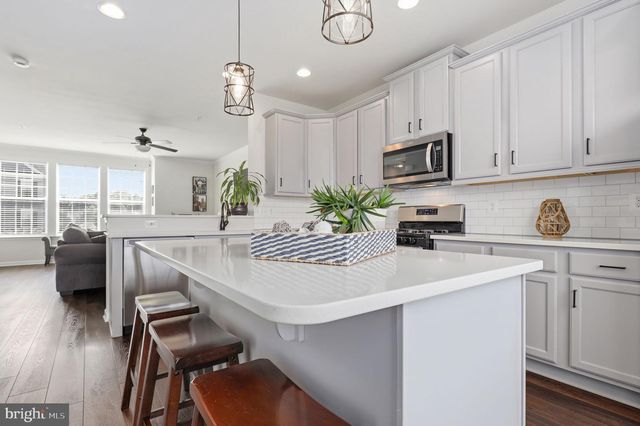 203 LONGLEY GREEN DR, Walkersville, MD 21793