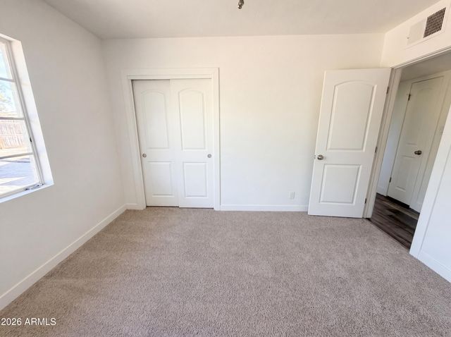 2402 W ANDERSON Avenue, Phoenix, AZ 85023