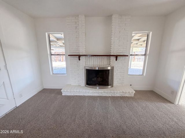 2402 W ANDERSON Avenue, Phoenix, AZ 85023