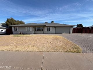 2402 W ANDERSON Avenue, Phoenix, AZ 85023