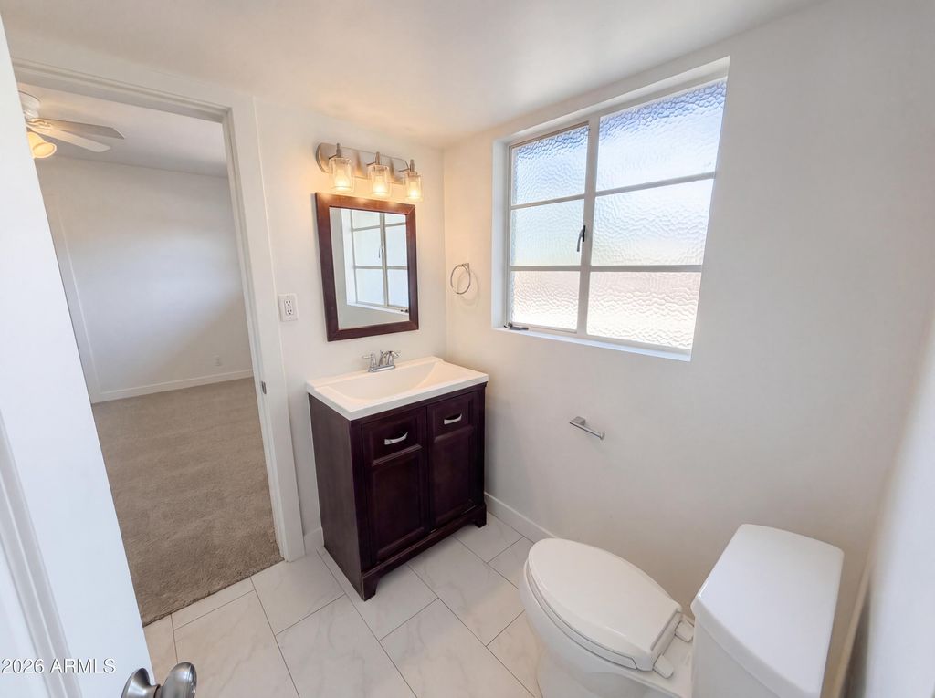 Image 18 of property listing at 2402 W ANDERSON Avenue, Phoenix, AZ 85023