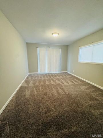 1670 Elmont Road, Sullivan, MO 63080