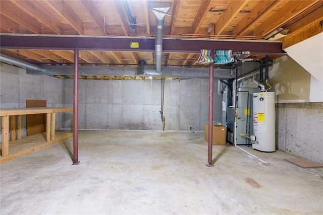 1211 N Davis Road, Independence, MO 64056