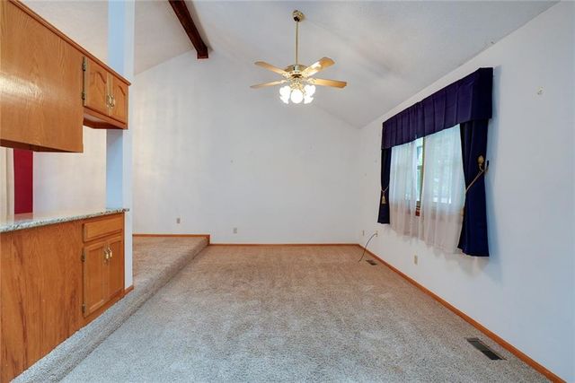 1211 N Davis Road, Independence, MO 64056