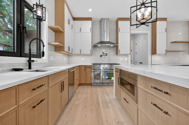 1841 Western Avenue, Northbrook, IL 60062
