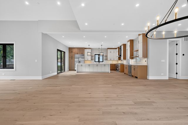 1841 Western Avenue, Northbrook, IL 60062