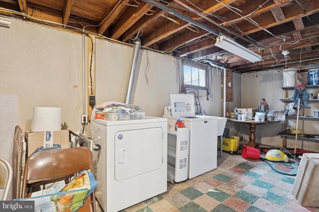 402 MARIANNA DR, Wilmington, DE 19803