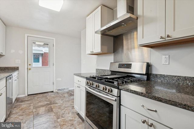 402 MARIANNA DR, Wilmington, DE 19803