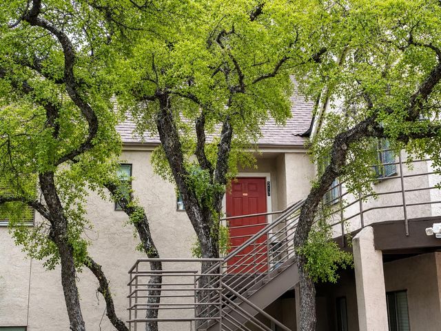 6810 Deatonhill DR 217, Austin, TX 78745