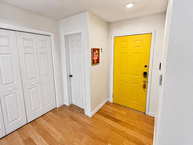 6810 Deatonhill DR 217, Austin, TX 78745