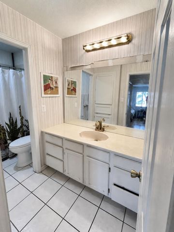 6810 Deatonhill DR 217, Austin, TX 78745