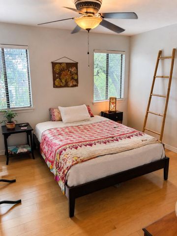 6810 Deatonhill DR 217, Austin, TX 78745