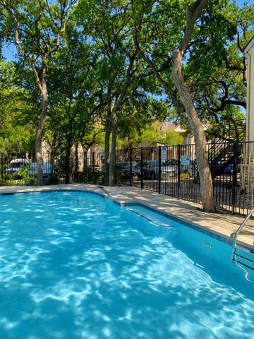 6810 Deatonhill DR 217, Austin, TX 78745