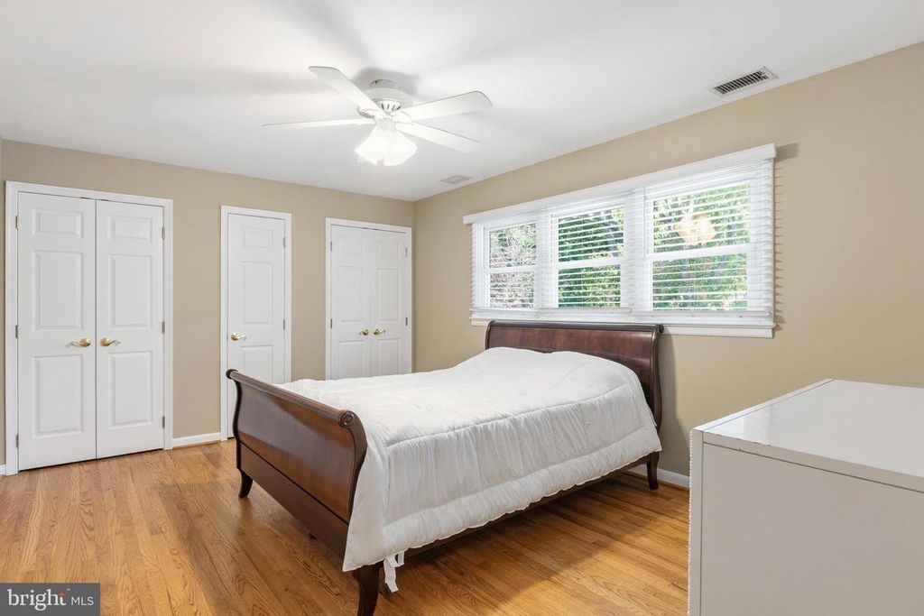 Image 13 of property listing at 1602 CEDAR PARK RD, Annapolis, MD 21401