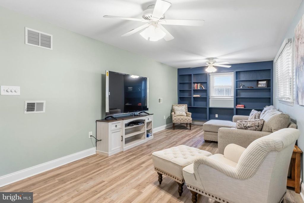 Image 19 of property listing at 1602 CEDAR PARK RD, Annapolis, MD 21401