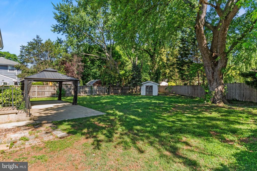 Image 22 of property listing at 1602 CEDAR PARK RD, Annapolis, MD 21401