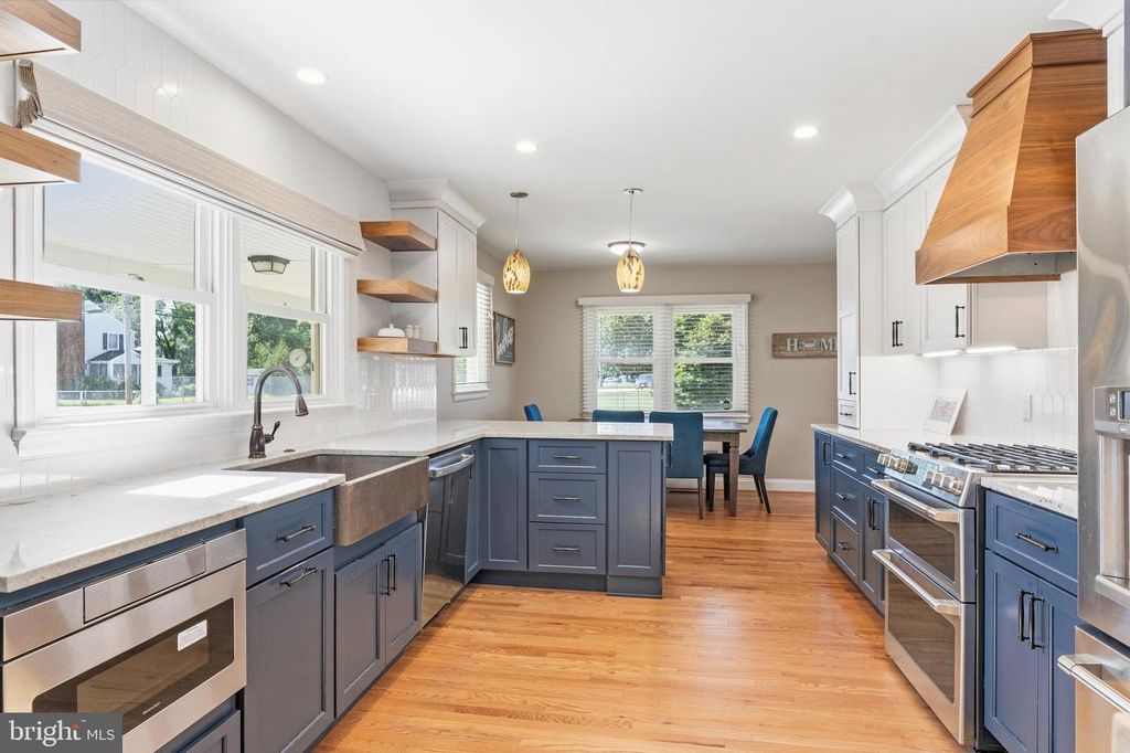 Image 5 of property listing at 1602 CEDAR PARK RD, Annapolis, MD 21401