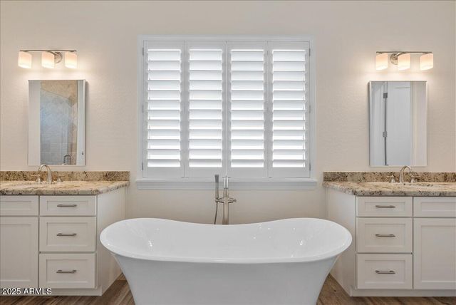 3117 N 77TH Street, Mesa, AZ 85207