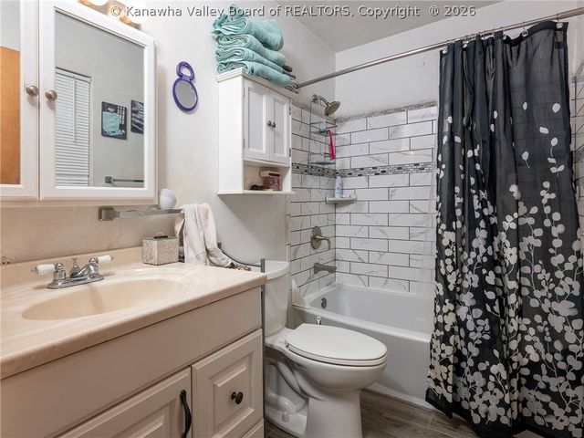 7 Lafayette Circle, Hurricane, WV 25526