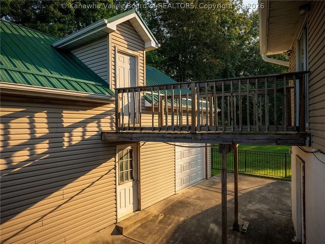 7 Lafayette Circle, Hurricane, WV 25526